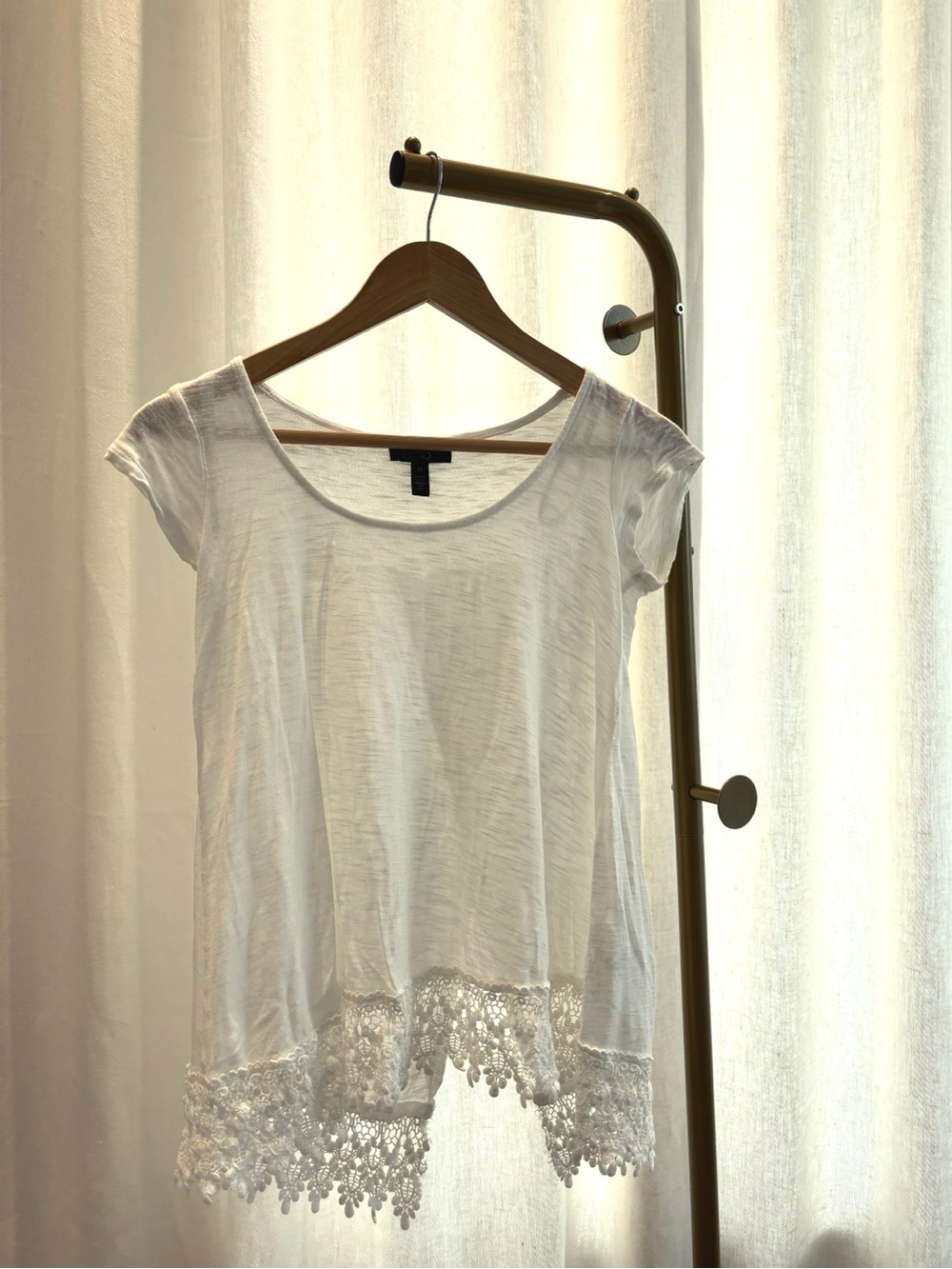 Jessica Simpson White Lace Hem Tunic Size XS Like New